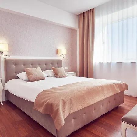 Hotel Mycontinental 3*